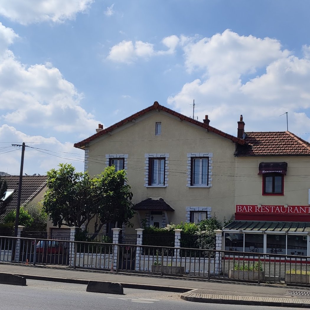 Café De L'Hôpital 2
